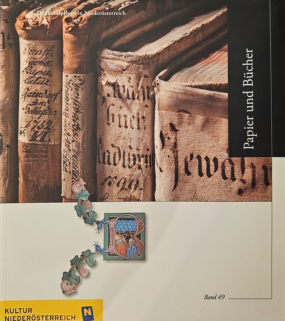 Papier und Bücher. Band 49.jpg