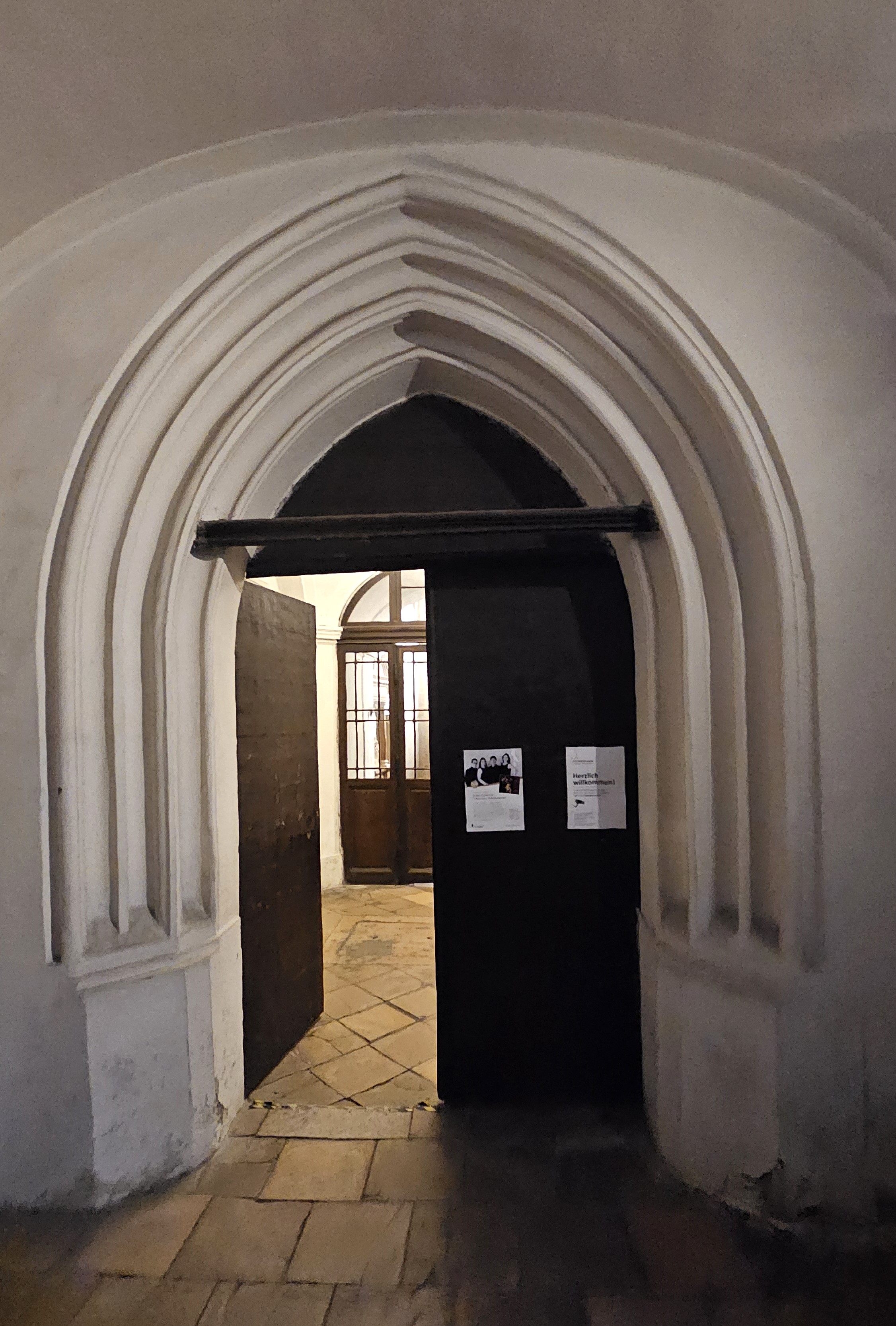 Portal in den Vorraum