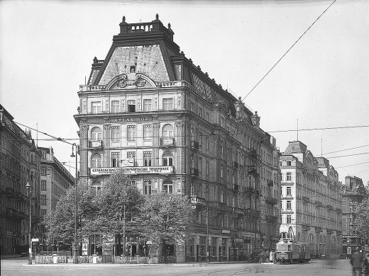 um 1942[2]