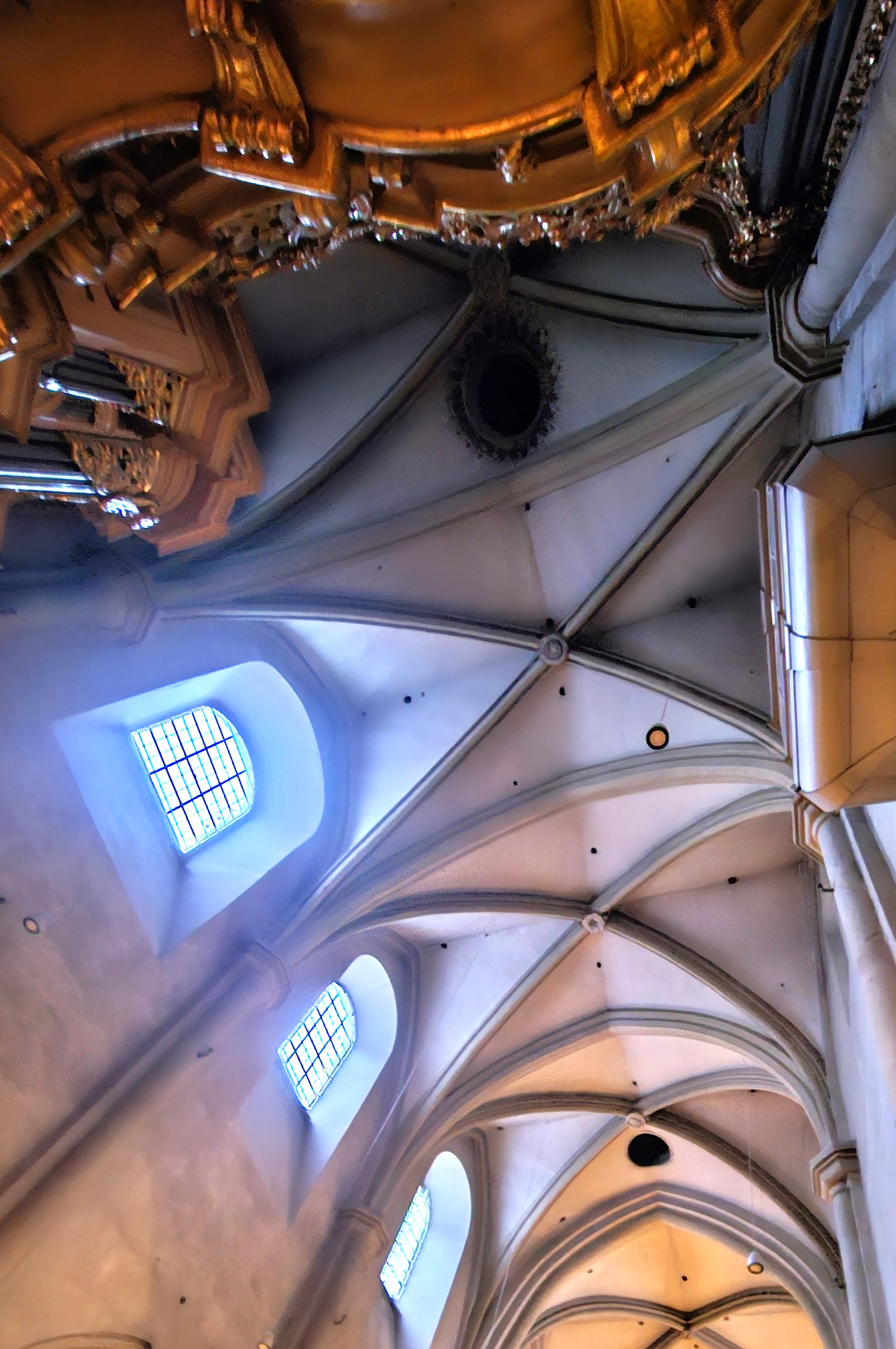 Heilig-Geist-Loch in der Michaelerkirche