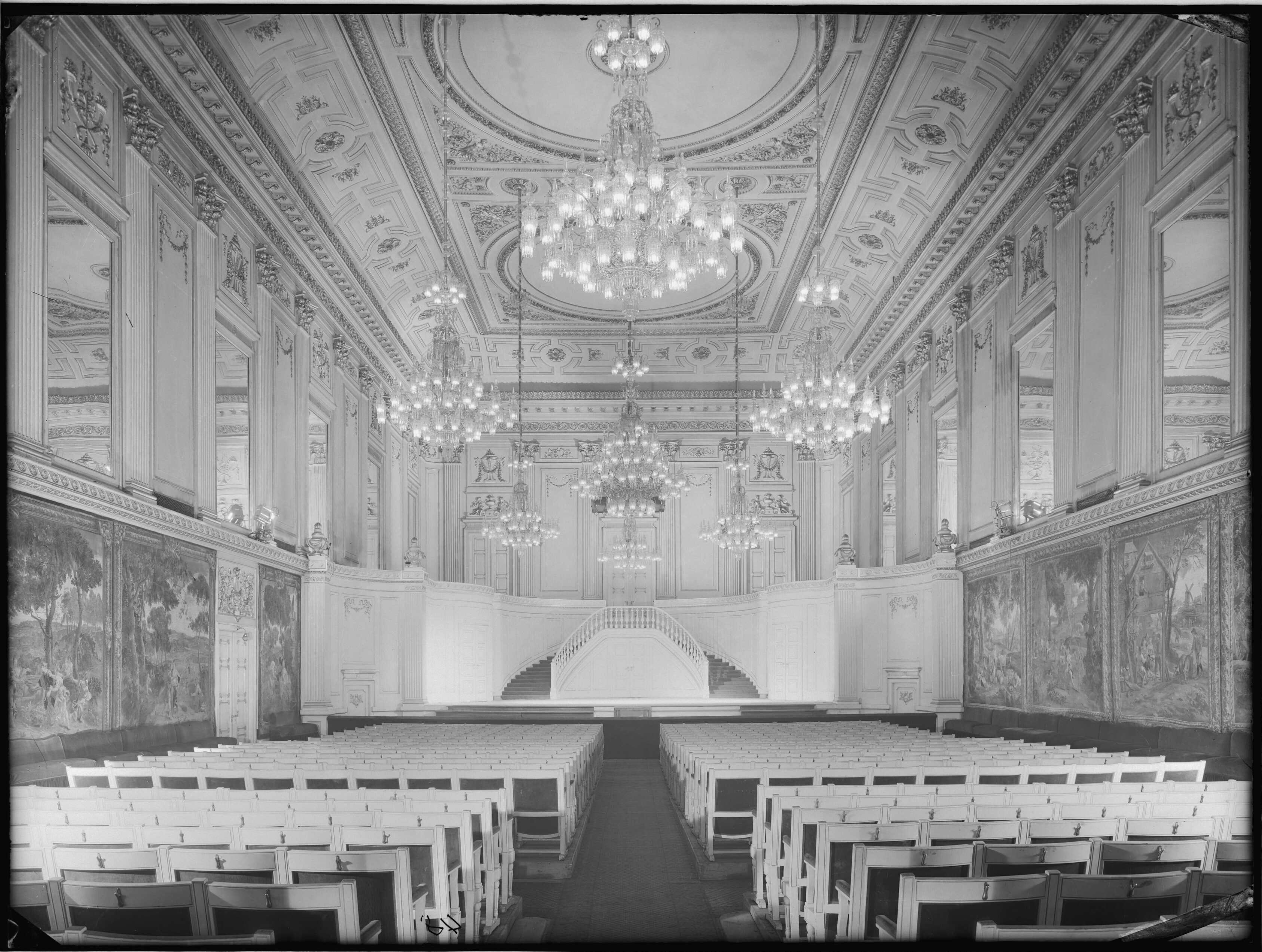 Großer Redoutensaal vor dem Brand [8]