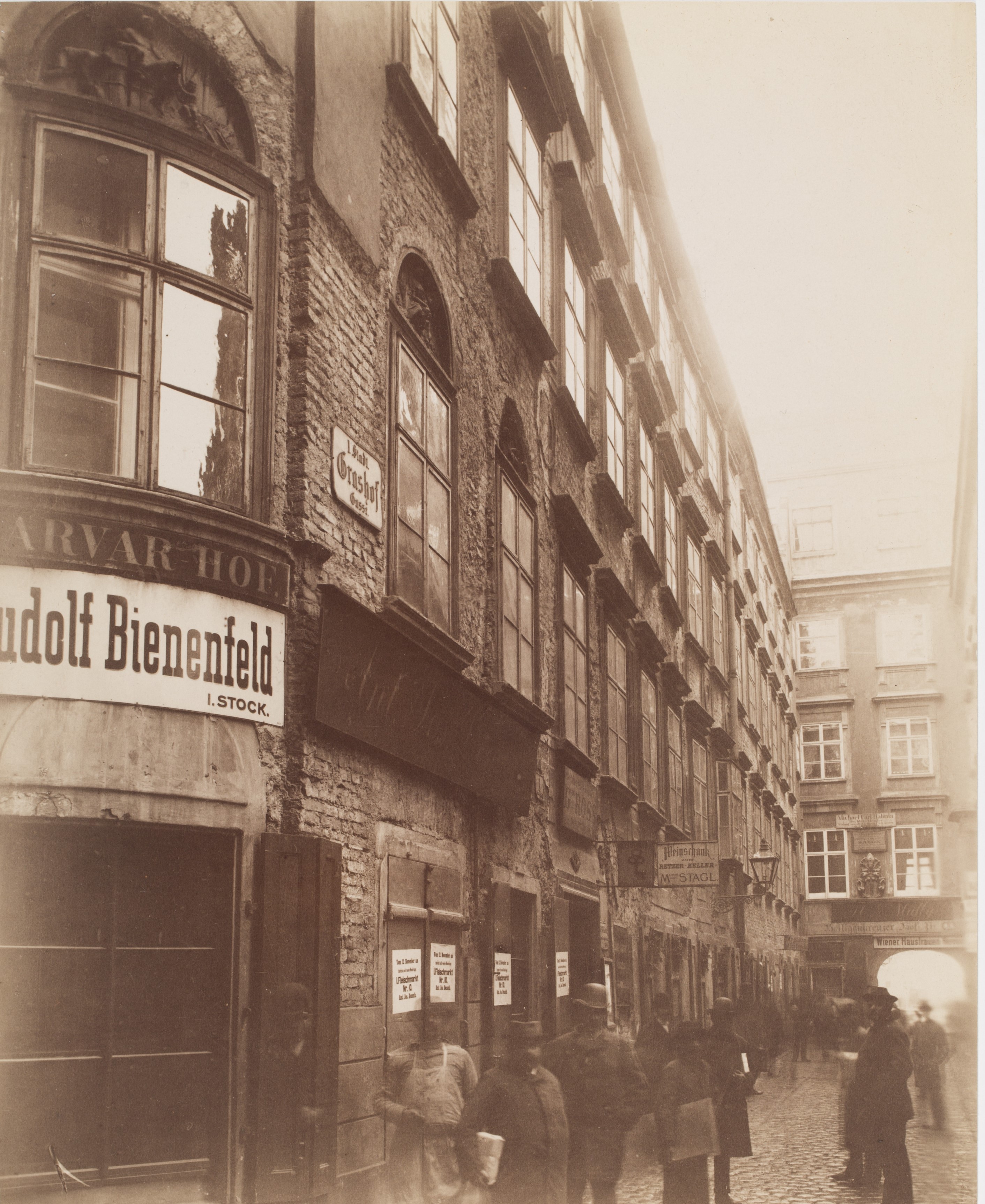 Blick gegen Heiligenkreuzer Hof, vor 1894[6]