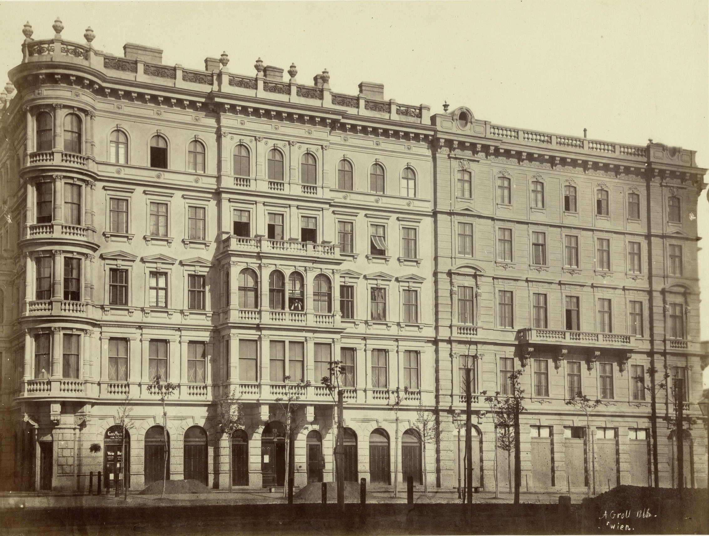 Schubertring 2 und 4, um 1864[3]