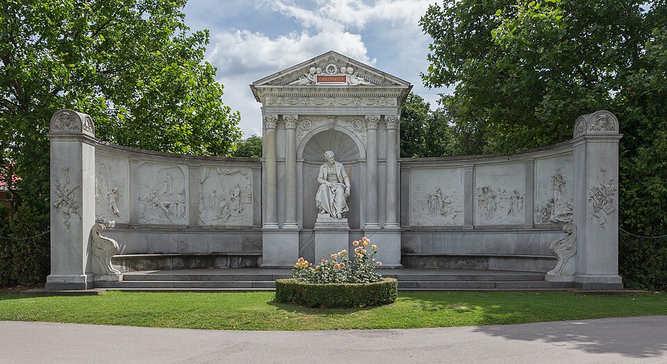 AT 20127 Grillparzer monument, Volksgarten Vienna - by Carl Kundmann and Rudolf Weyr-6718.jpg