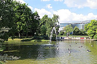 Schweizergarten - panoramio.jpg