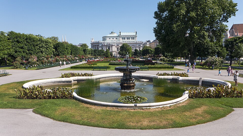 Wien 01 Volksgarten u.jpg