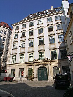 Franziskanerplatz 1.jpg