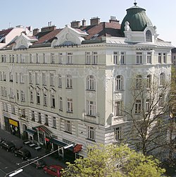Albertgasse 30 Hamerlinghof.JPG