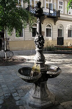 Brunnen Tulpengasse by Koehler Verena 01.jpg
